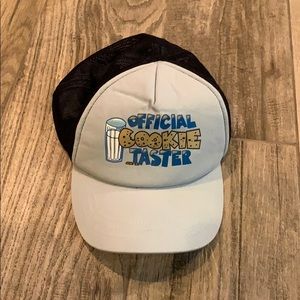 NWOT Old Navy hat, sz 2T-3T